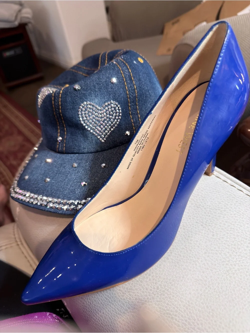 Nine West Martina bright blue size 7 faux patent leather‎ pointed toes 4” heels